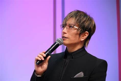 【芸能】GACKT、体調不良時は脱毛症状に苦しむ「肌、頭皮も元に戻りつつあります」