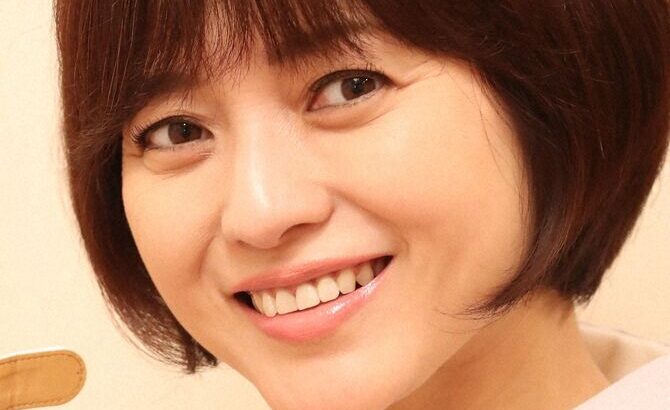 【芸能】三田寛子　夫・中村芝翫、3兄弟に囲まれバースデー家族ショット　「素敵」「優しい三兄弟」の声