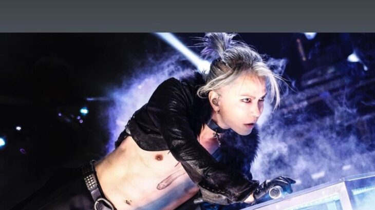 【芸能】「54歳ってウソやろ」「若すぎ」HYDE、最新ショットに驚きの声　「磯野波平さんと同い年」と話題