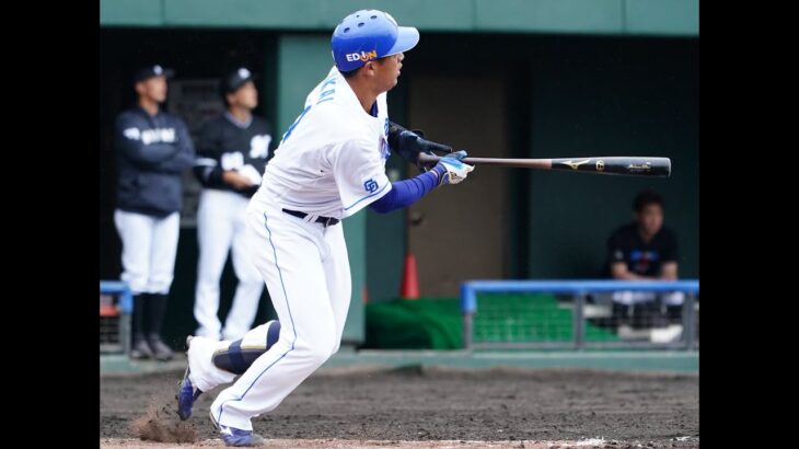 中日鵜飼、今季第1号ツーランホームラン！