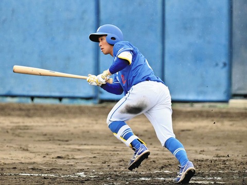 【動画】中日ドラ6田中、初球から悠々と盗塁を決める