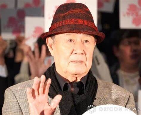 【芸能】 “ウルトラセブン”森次晃嗣、出演映画で赤眼鏡を“装着” 野田孝則監督も大絶賛「感動にむせび泣きました」