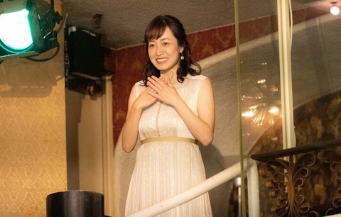 【芸能】2年前に離婚の及川奈央、“芸能人お見合い”に美しい肩＆amp;背中出しワンピース姿で登場！ダメンズと恋愛してきた過去も明らかに