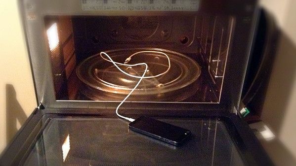 スマホ依存で　→電子レンジの音が聞こえづらかったら手遅れのサイン・・・