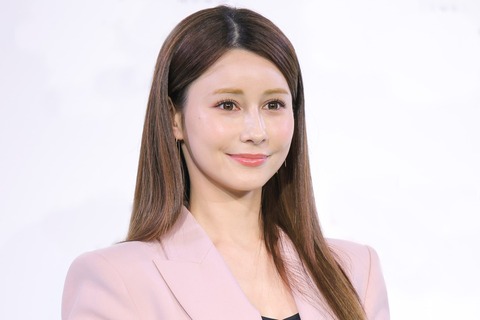 【芸能】ダレノガレ明美、“幼馴染の男性と焼き鳥デート”報道を訂正　「女の子なんだけど」